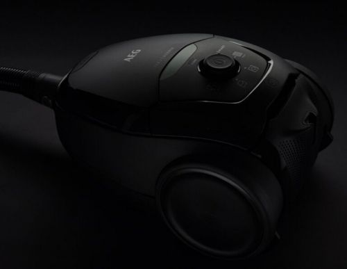گچین مال  - جاروبرقی آاگ مدل AEG VX82-1-OKO 